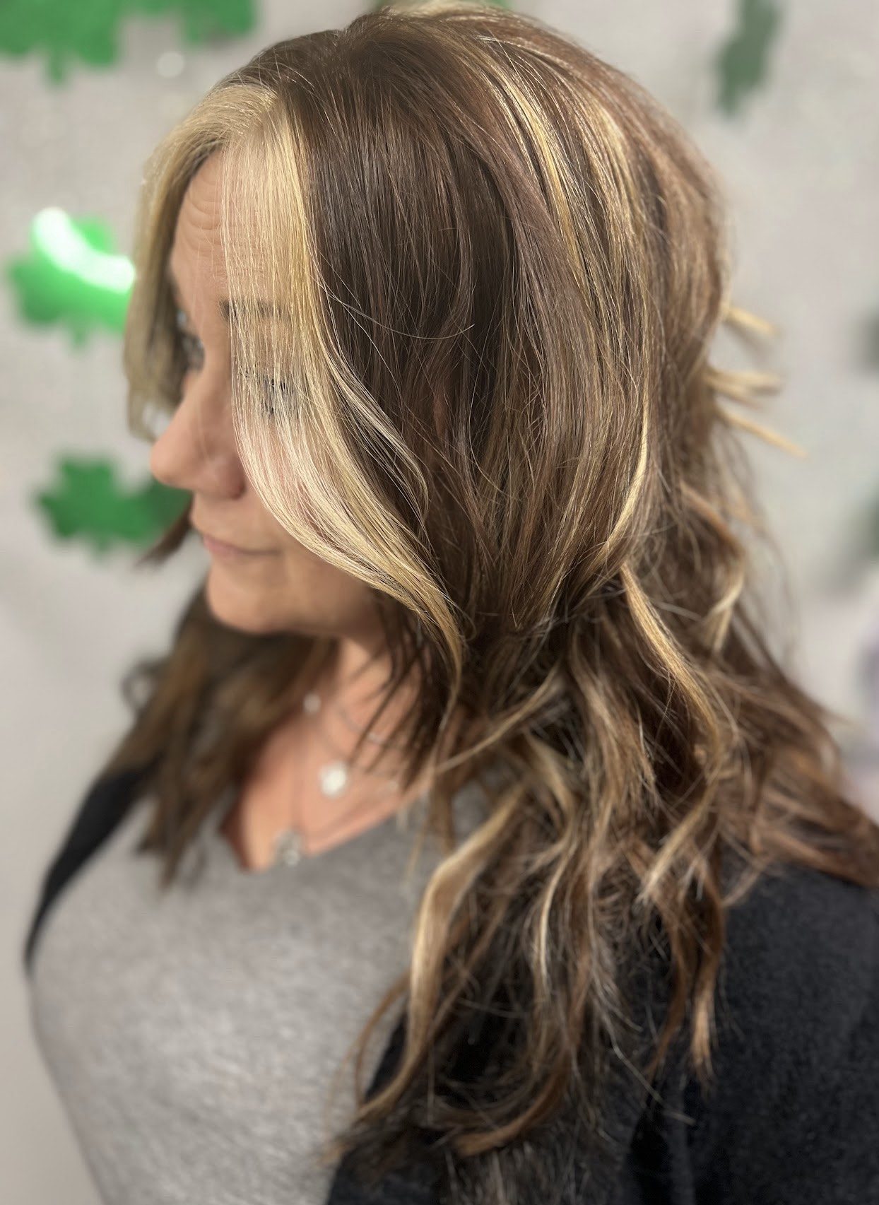 Dimensional brunette with blonde face framing